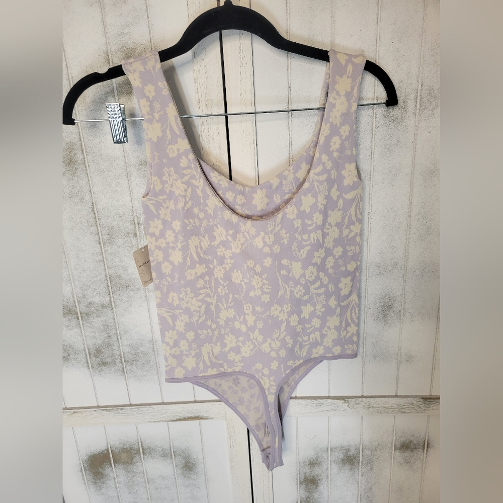 NWT Free People Clean Lines Printed Bodysuit in Lilac Combo Small - Picture 4 of 5